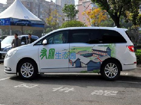 南平户外车贴喷绘如何保持效果?